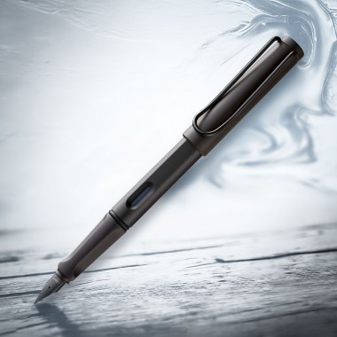 Stylo-plume LAMY SAFARI...